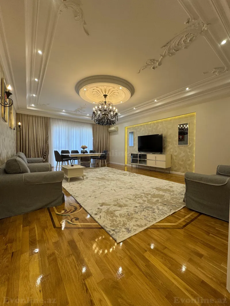 Satılır 4 otaqlı Mənzil Yeni tikili 223 m² Kubinka