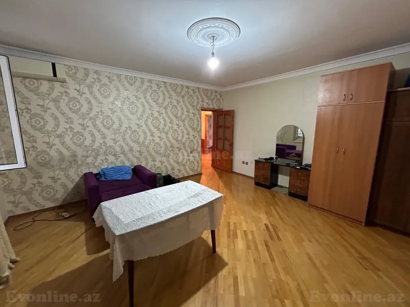 Satılır 3 otaqlı Mənzil Köhnə tikili 72 m² Yeni Yasamal - şəkil 9