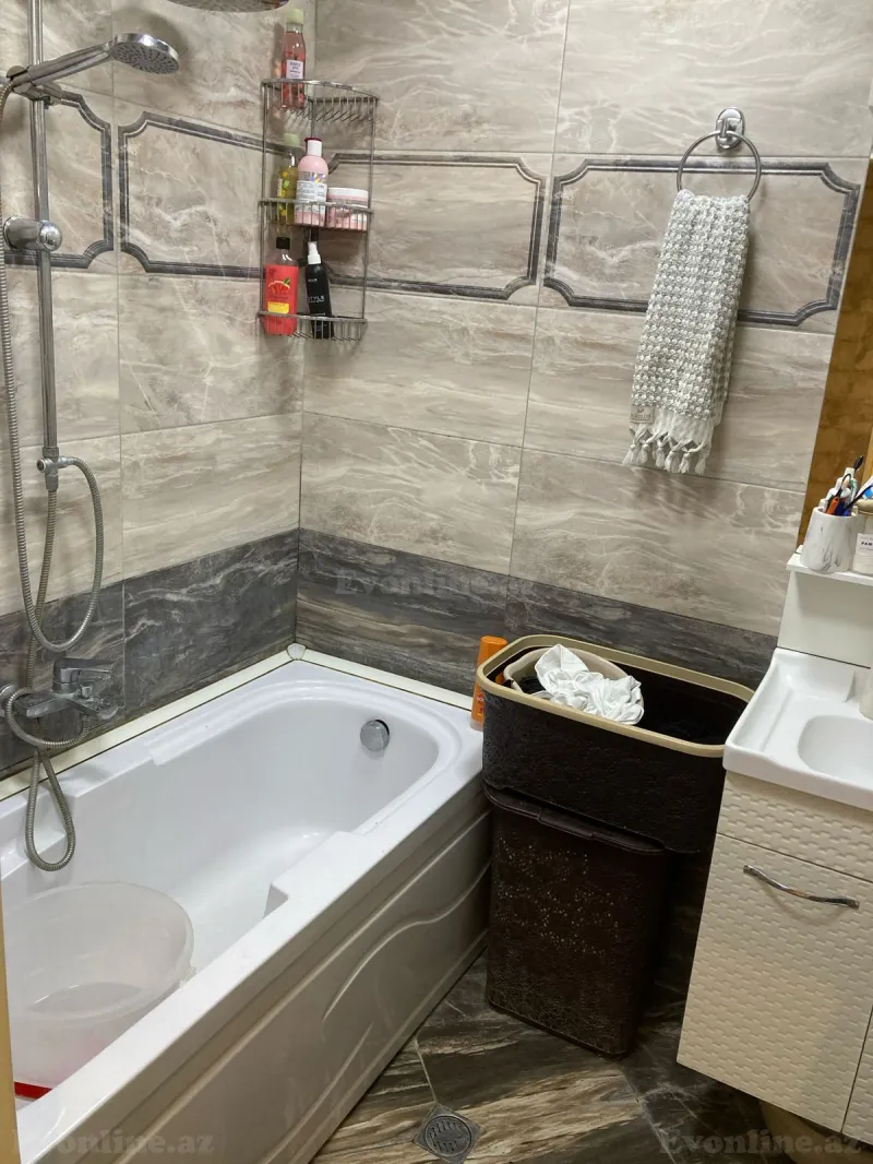 Satılır 5 otaqlı Mənzil Köhnə tikili 125 m² Qaraçuxur - şəkil 18