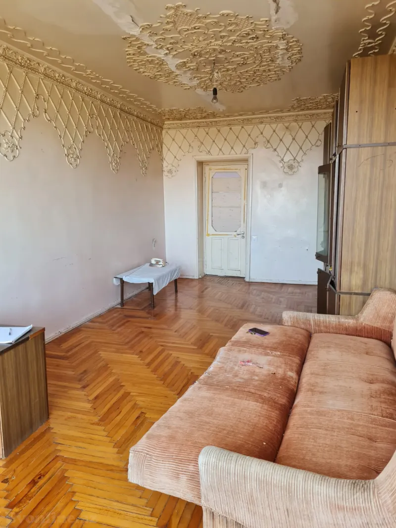 Satılır 2 otaqlı Mənzil Köhnə tikili 60 m² Bakıxanov - şəkil 2