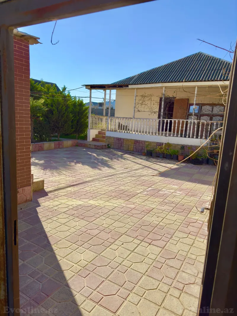 Bakı, Suraxanı r., Hövsanda 4 otaqlı həyət evi satılır