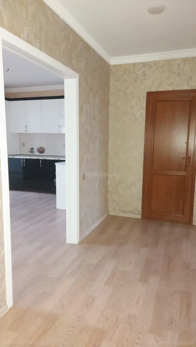Kirayə verilir 3 otaqlı Mənzil Köhnə tikili 80 m² Bakıxanov - şəkil 16