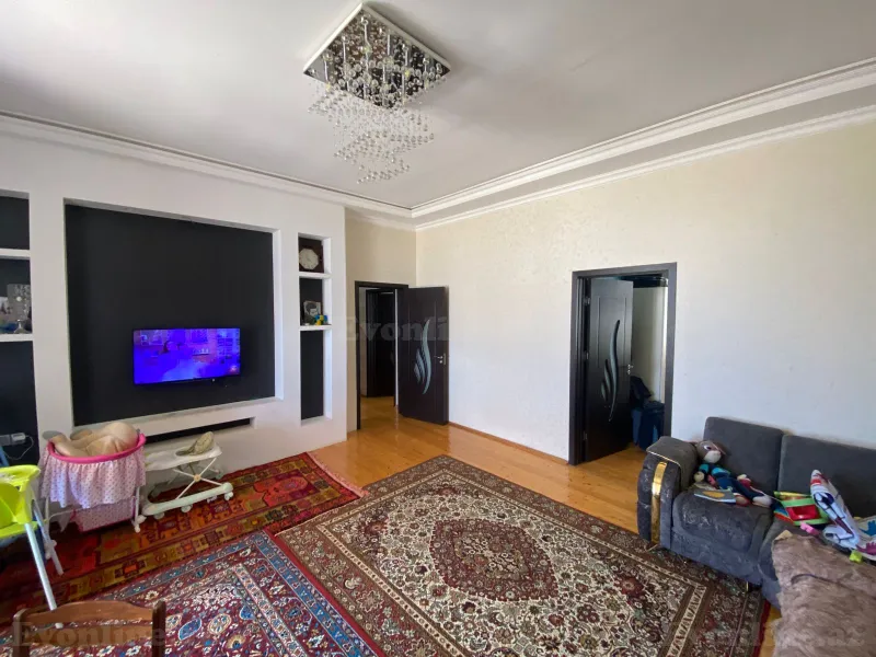 Satılır 5 otaqlı Həyət evi 150 m² Badamdar