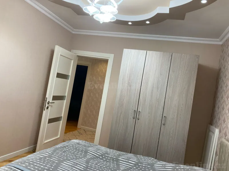 Satılır 5 otaqlı Mənzil Köhnə tikili 125 m² Qaraçuxur - şəkil 8
