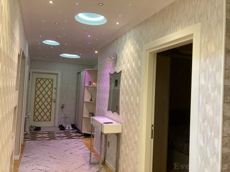 Satılır 5 otaqlı Mənzil Köhnə tikili 125 m² Qaraçuxur - şəkil 9