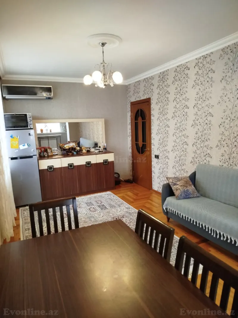 Satılır 2 otaqlı Mənzil Köhnə tikili 35 m² Bakıxanov