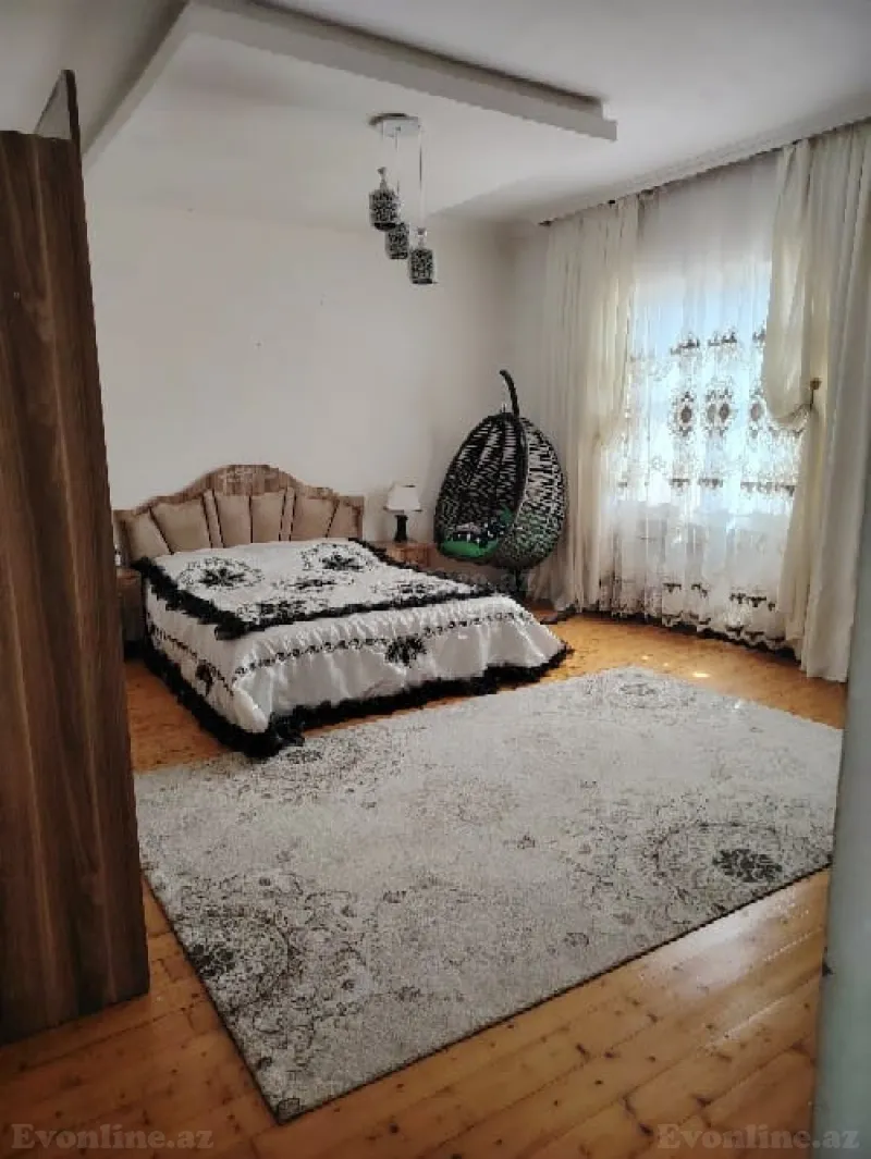 Satılır 5 otaqlı Həyət evi 190 m² Yeni Günəşli
