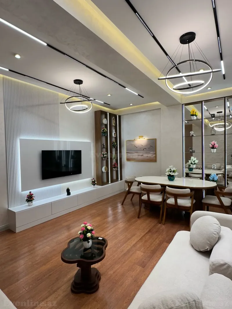 Satılır 2 otaqlı Mənzil Yeni tikili 90 m² 28 May m. - şəkil 3