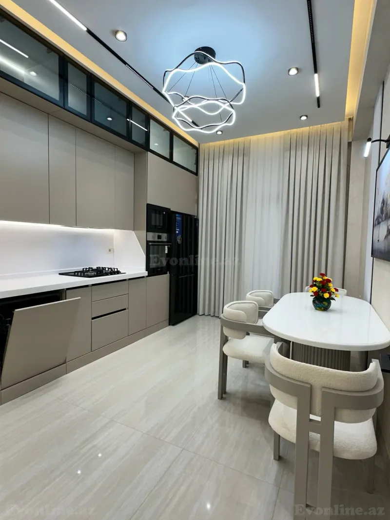 Satılır 2 otaqlı Mənzil Yeni tikili 90 m² 28 May m. - şəkil 8