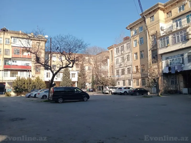 Satılır 2 otaqlı Mənzil Köhnə tikili 50 m² Bakıxanov - şəkil 9