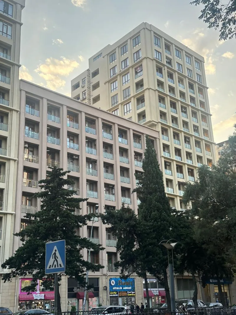 3 otaqlı Mənzil 102 m² Bakıxanov Satılır