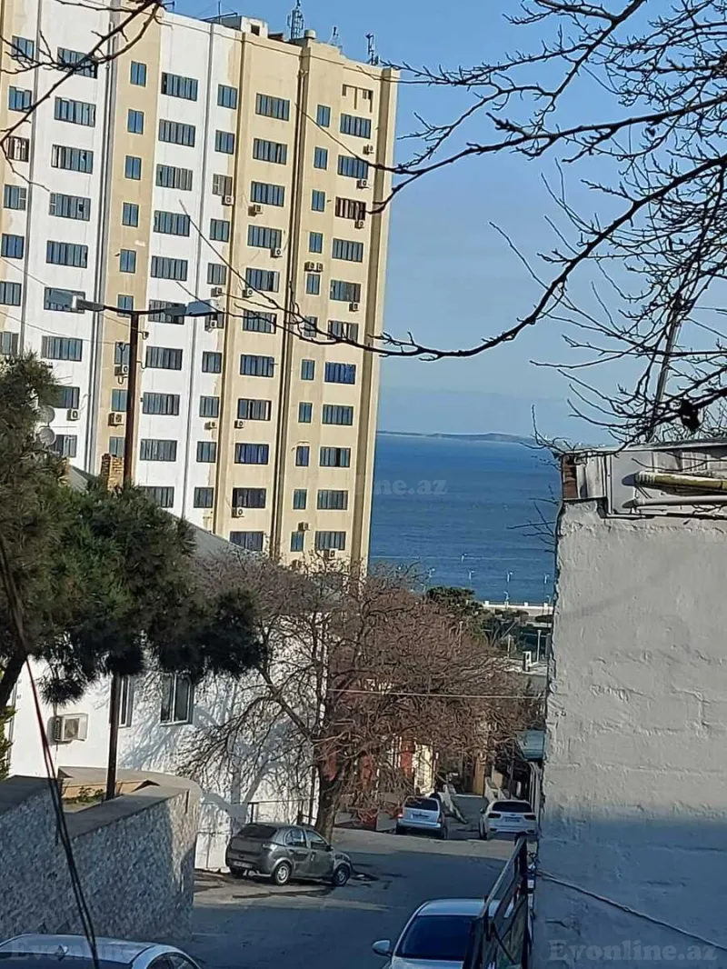 Satılır 1 otaqlı Mənzil Köhnə tikili 20 m² Bayıl - şəkil 2