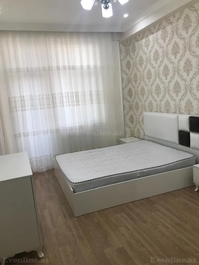 Kirayə verilir 2 otaqlı Mənzil Yeni tikili 70 m² Xalqlar Dostluğu m.