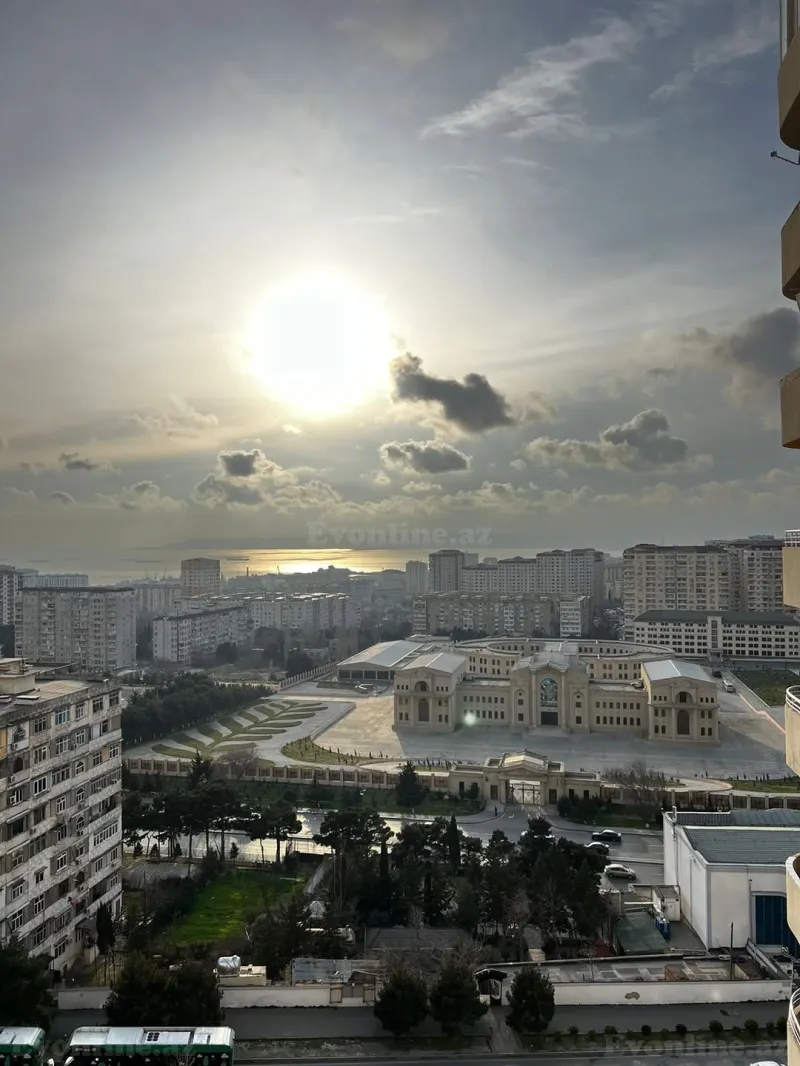 Satılır 3 otaqlı Mənzil Yeni tikili 95 m² Gəncə pr.