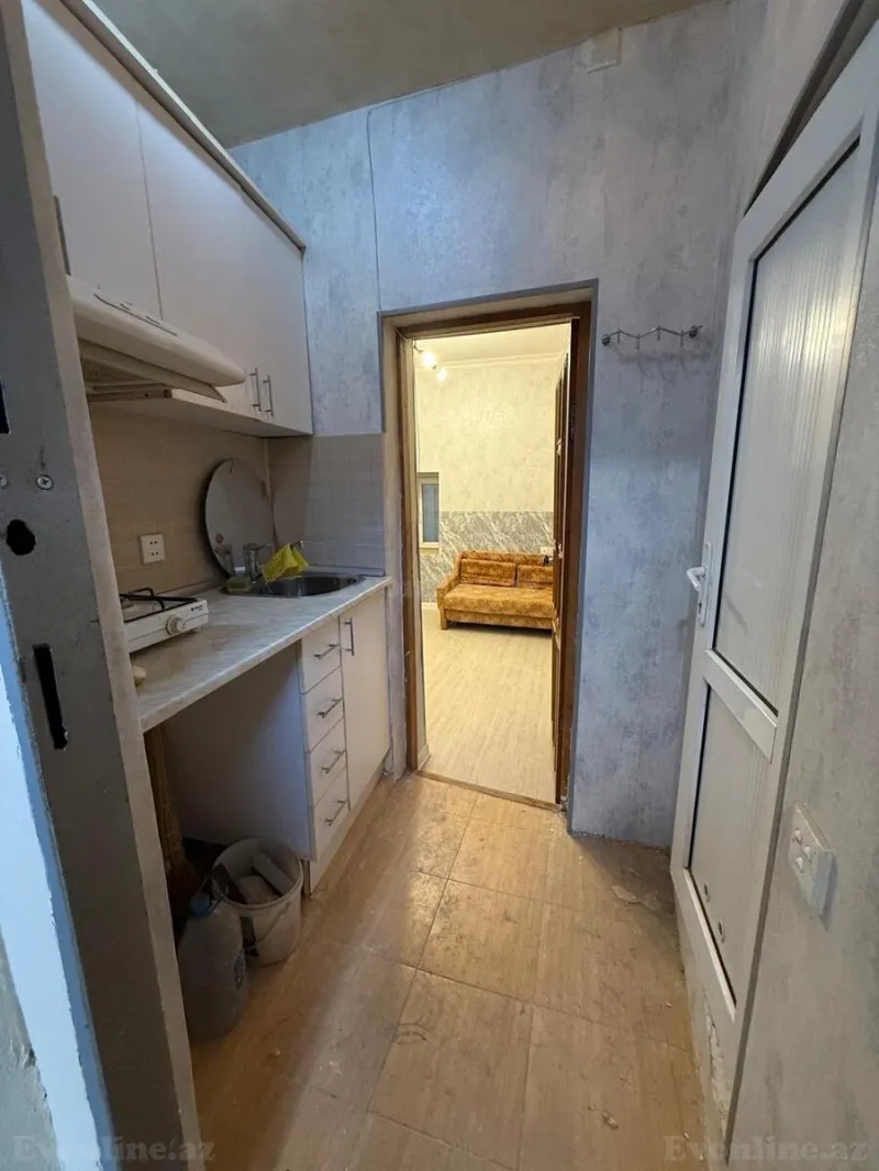 Satılır 1 otaqlı Mənzil Köhnə tikili 18 m² Sahil m. - şəkil 4