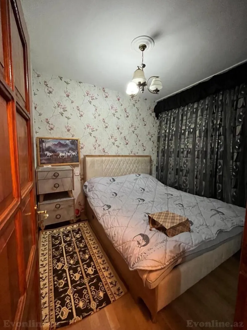 Satılır 2 otaqlı Mənzil Köhnə tikili 40 m² Bakmil m. - şəkil 4