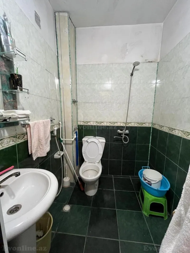 Satılır 2 otaqlı Mənzil Köhnə tikili 40 m² Bakmil m. - şəkil 8