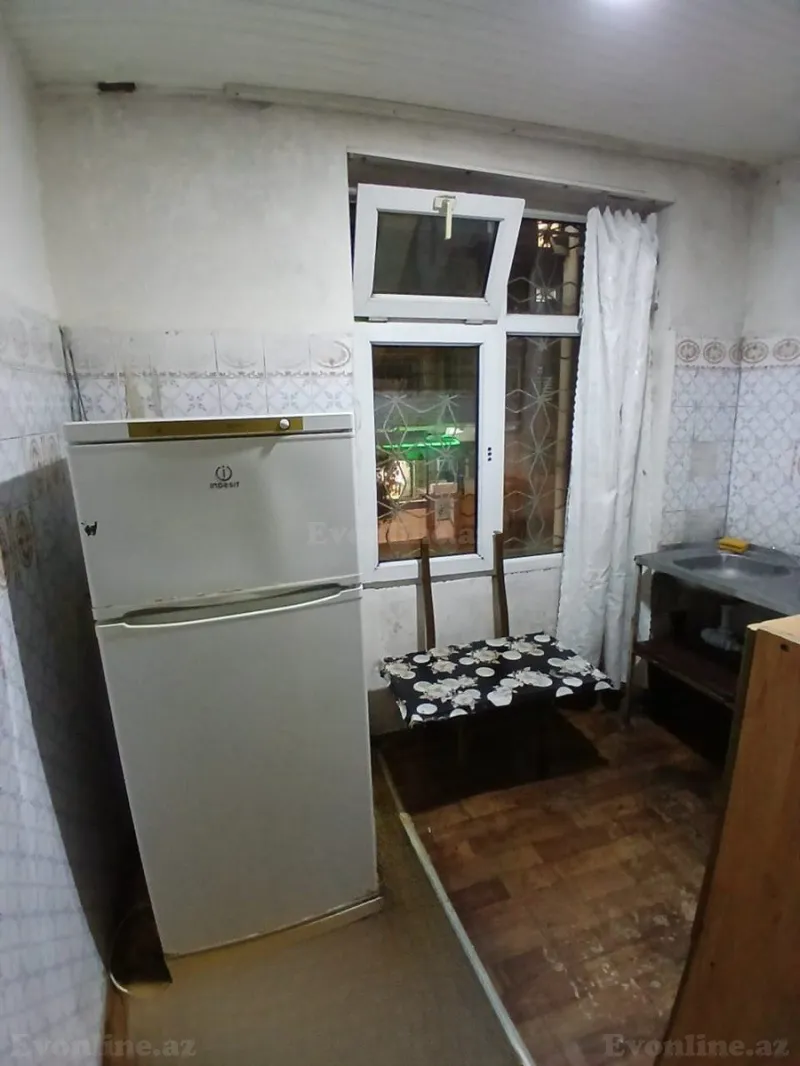Kirayə verilir 2 otaqlı Mənzil Köhnə tikili 45 m² Qara Qarayev m. - şəkil 7