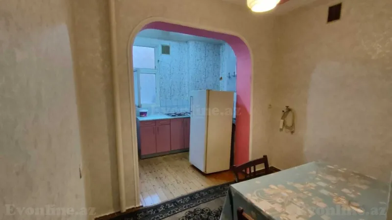 Satılır 3 otaqlı Mənzil Köhnə tikili 70 m² Yeni Yasamal - şəkil 6