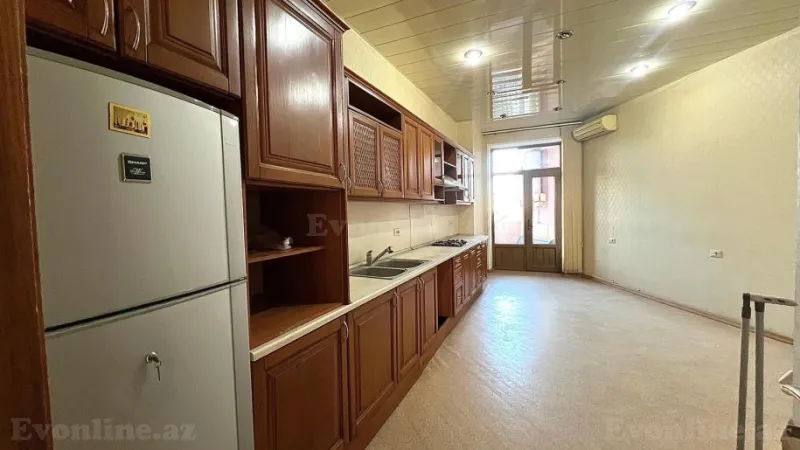 Satılır 4 otaqlı Mənzil Yeni tikili 180 m² Nərimanov r. - şəkil 5