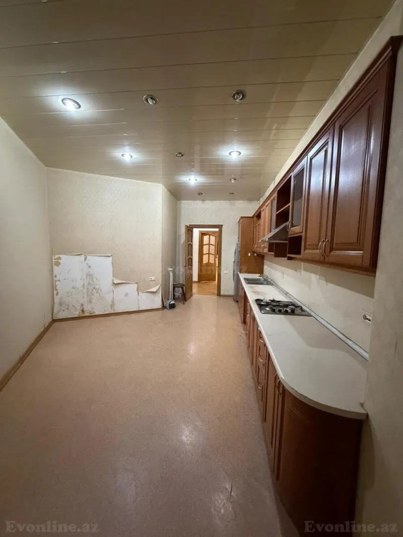 Satılır 4 otaqlı Mənzil Yeni tikili 180 m² Nərimanov r. - şəkil 6