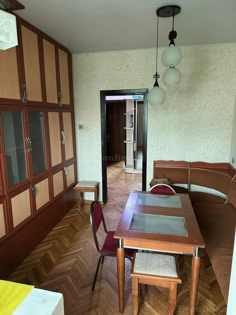 Kirayə verilir 3 otaqlı Mənzil Köhnə tikili 65 m² Həzi Aslanov