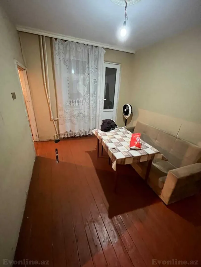 Kirayə verilir 2 otaqlı Mənzil Köhnə tikili 75 m² 3-cü mikrorayon