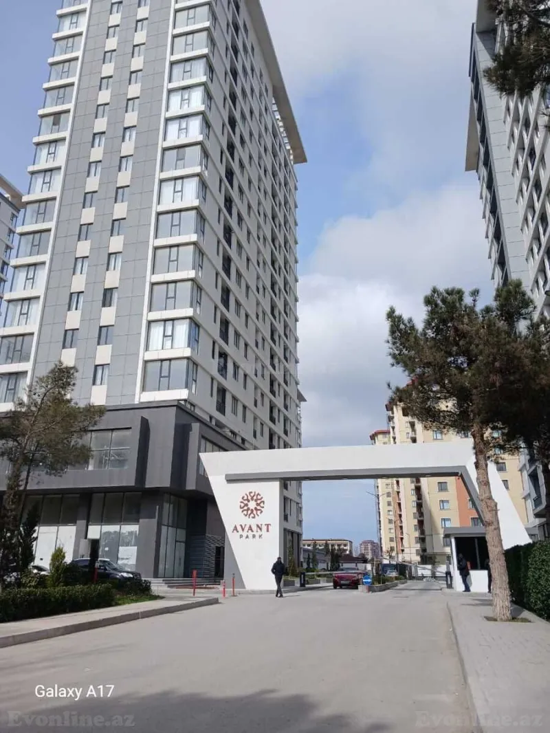 Satılır 3 otaqlı Mənzil Yeni tikili 75 m² 20 Yanvar m.