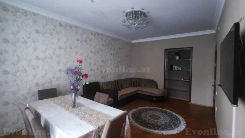Satılır 3 otaqlı Mənzil Köhnə tikili 80 m² Yasamal