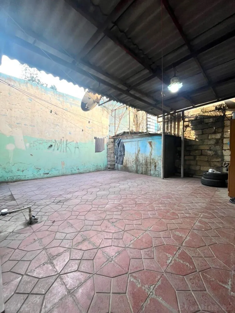 Satılır 2 otaqlı Mənzil Köhnə tikili 70 m² Nəriman Nərimanov m. - şəkil 2