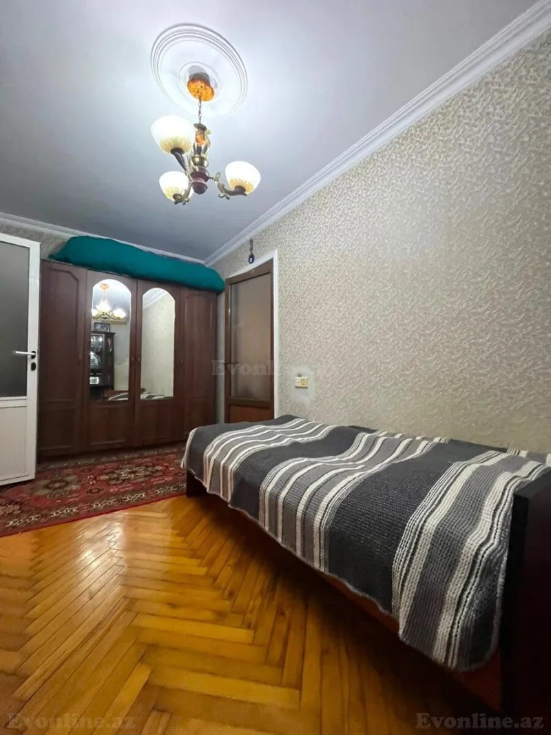 Satılır 2 otaqlı Mənzil Köhnə tikili 70 m² Nəriman Nərimanov m. - şəkil 8