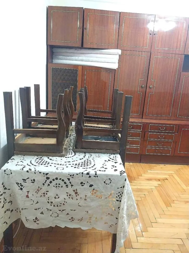 Satılır 3 otaqlı Mənzil Köhnə tikili 62 m² Neftçilər m. - şəkil 2