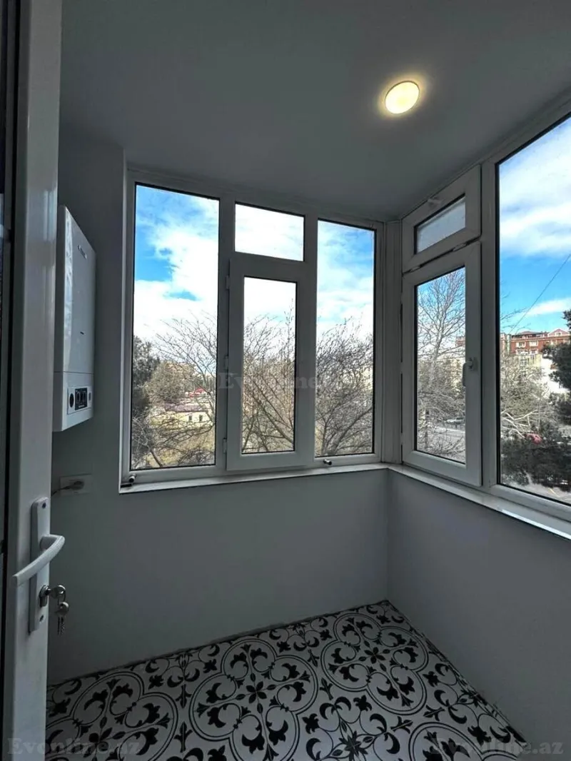 Satılır 2 otaqlı Mənzil Köhnə tikili 45 m² Nərimanov r. - şəkil 18