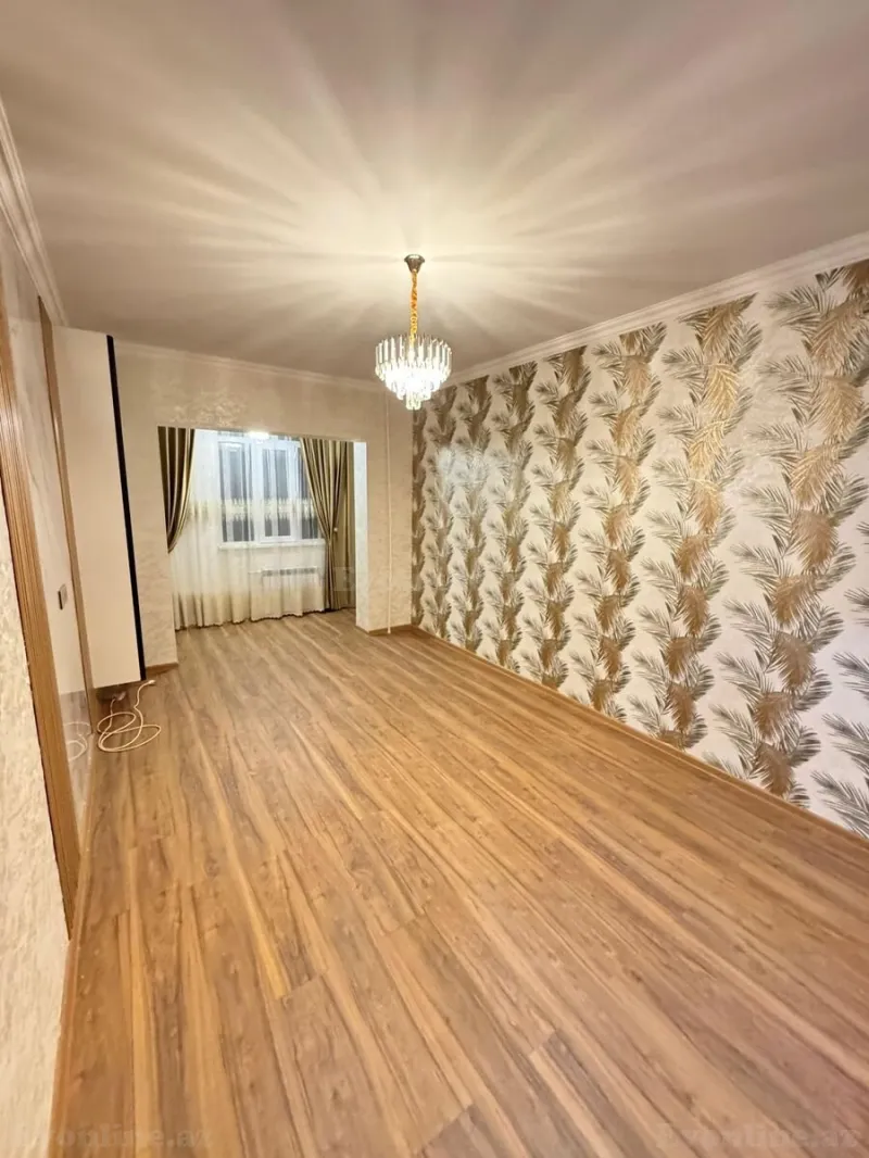 Satılır 3 otaqlı Mənzil Köhnə tikili 110 m² 8-ci mikrorayon