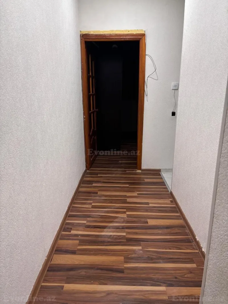 Kirayə verilir 1 otaqlı Mənzil Köhnə tikili 27 m² Suraxanı r.