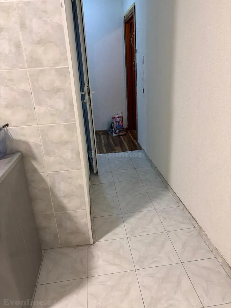 Kirayə verilir 1 otaqlı Mənzil Köhnə tikili 27 m² Suraxanı r. - şəkil 2