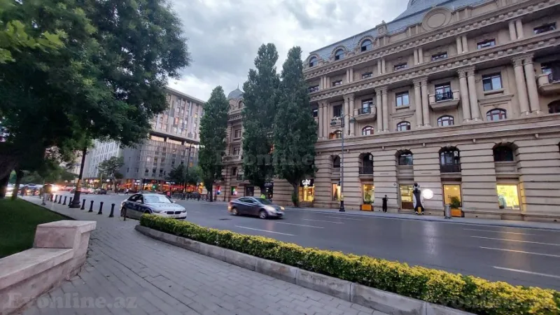 Kirayə verilir 3 otaqlı Mənzil Köhnə tikili 100 m² Gənclik m. - şəkil 12