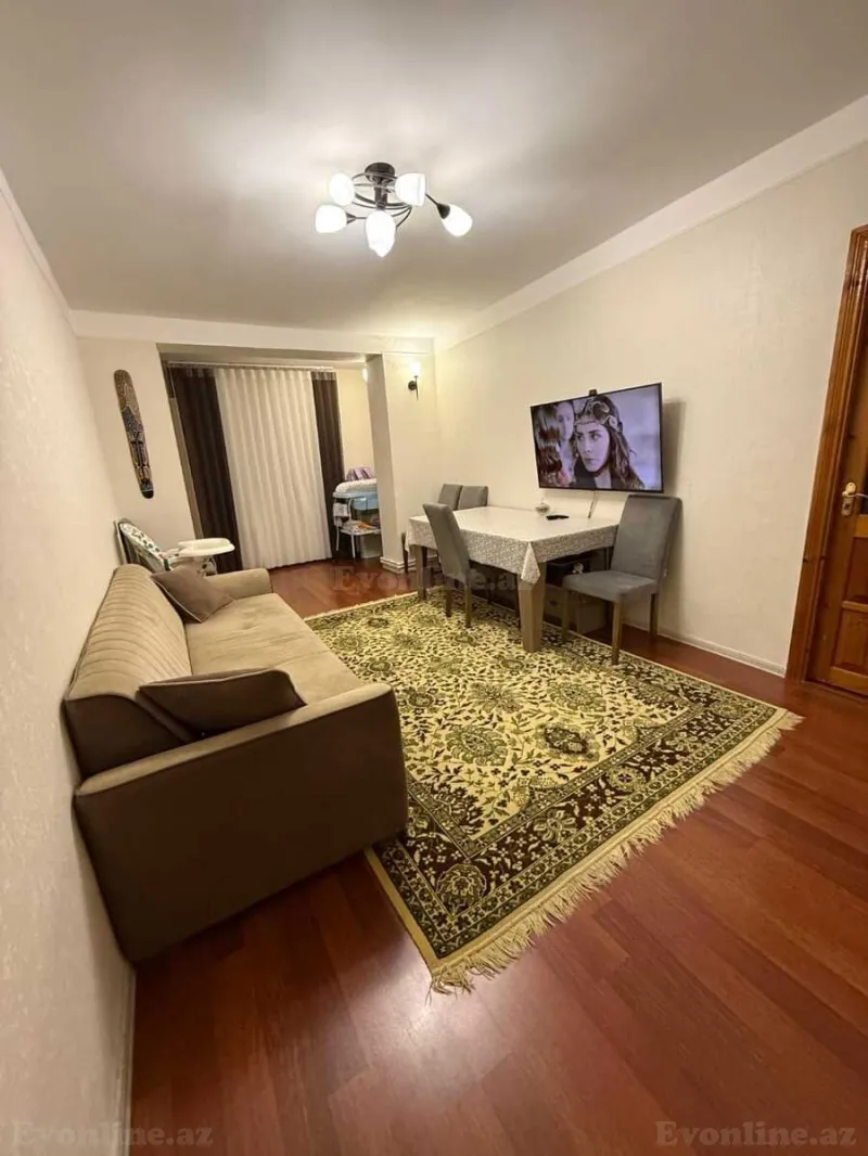 Satılır 2 otaqlı Mənzil Köhnə tikili 55 m² Elmlər Akademiyası m.
