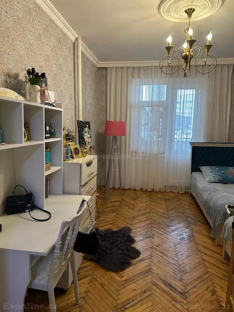 Satılır 4 otaqlı Mənzil Köhnə tikili 115 m² 8-ci kilometr - şəkil 2