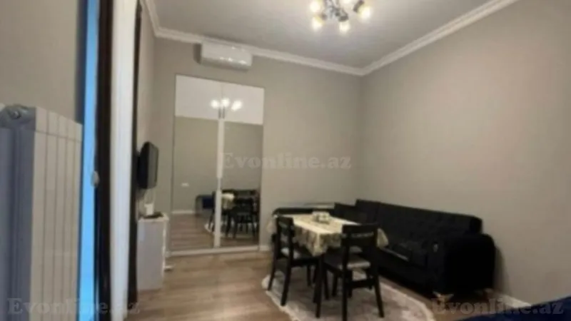 Kirayə verilir 1 otaqlı Mənzil Köhnə tikili 30 m² Sahil m.