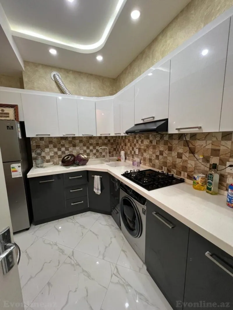 Kirayə verilir 2 otaqlı Mənzil Yeni tikili 75 m² Həzi Aslanov m. - şəkil 3