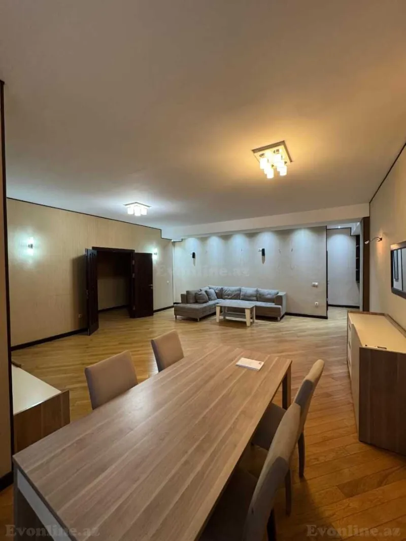 Satılır 4 otaqlı Mənzil Yeni tikili 190 m² 28 May m. - şəkil 2