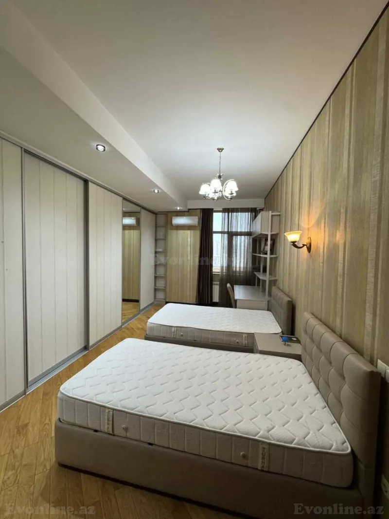 Satılır 4 otaqlı Mənzil Yeni tikili 190 m² 28 May m. - şəkil 7