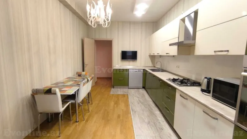 Kirayə verilir 4 otaqlı Mənzil Yeni tikili 200 m² 28 May m. - şəkil 4