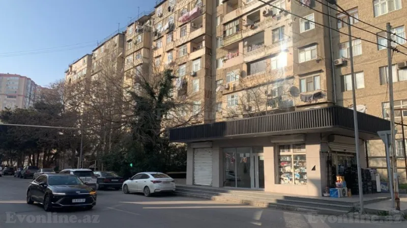 Satılır 3 otaqlı Mənzil Köhnə tikili 70 m² 7-ci mikrorayon