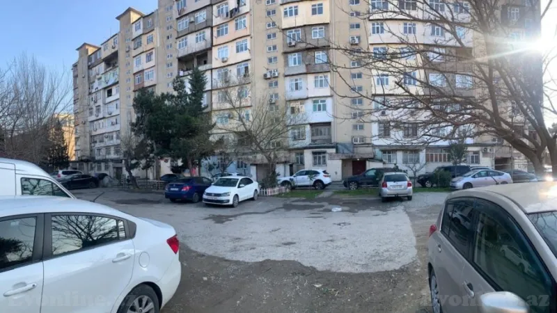 Satılır 3 otaqlı Mənzil Köhnə tikili 70 m² 7-ci mikrorayon - şəkil 2