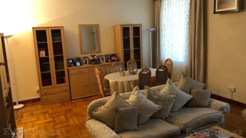 Satılır 4 otaqlı Mənzil Köhnə tikili 110 m² İçərişəhər m. - şəkil 6