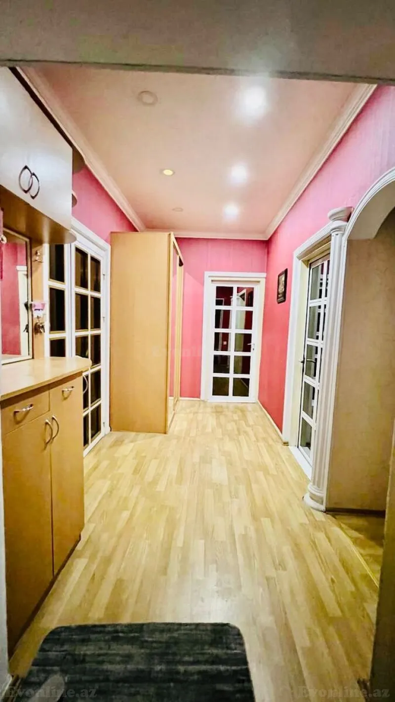 Kirayə verilir 3 otaqlı Mənzil Köhnə tikili 130 m² Nəriman Nərimanov m. - şəkil 4