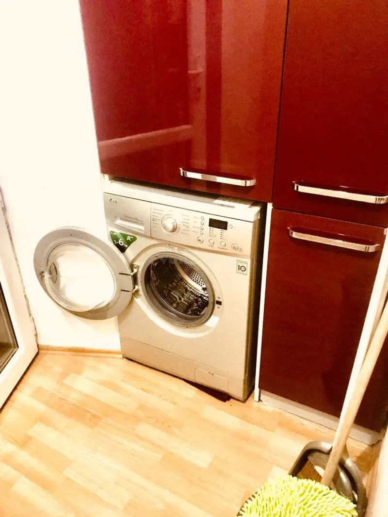 Kirayə verilir 3 otaqlı Mənzil Köhnə tikili 130 m² Nəriman Nərimanov m. - şəkil 6