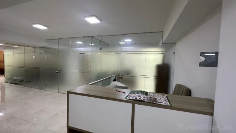 Kirayə verilir Ofis 150 m² 28 May m.